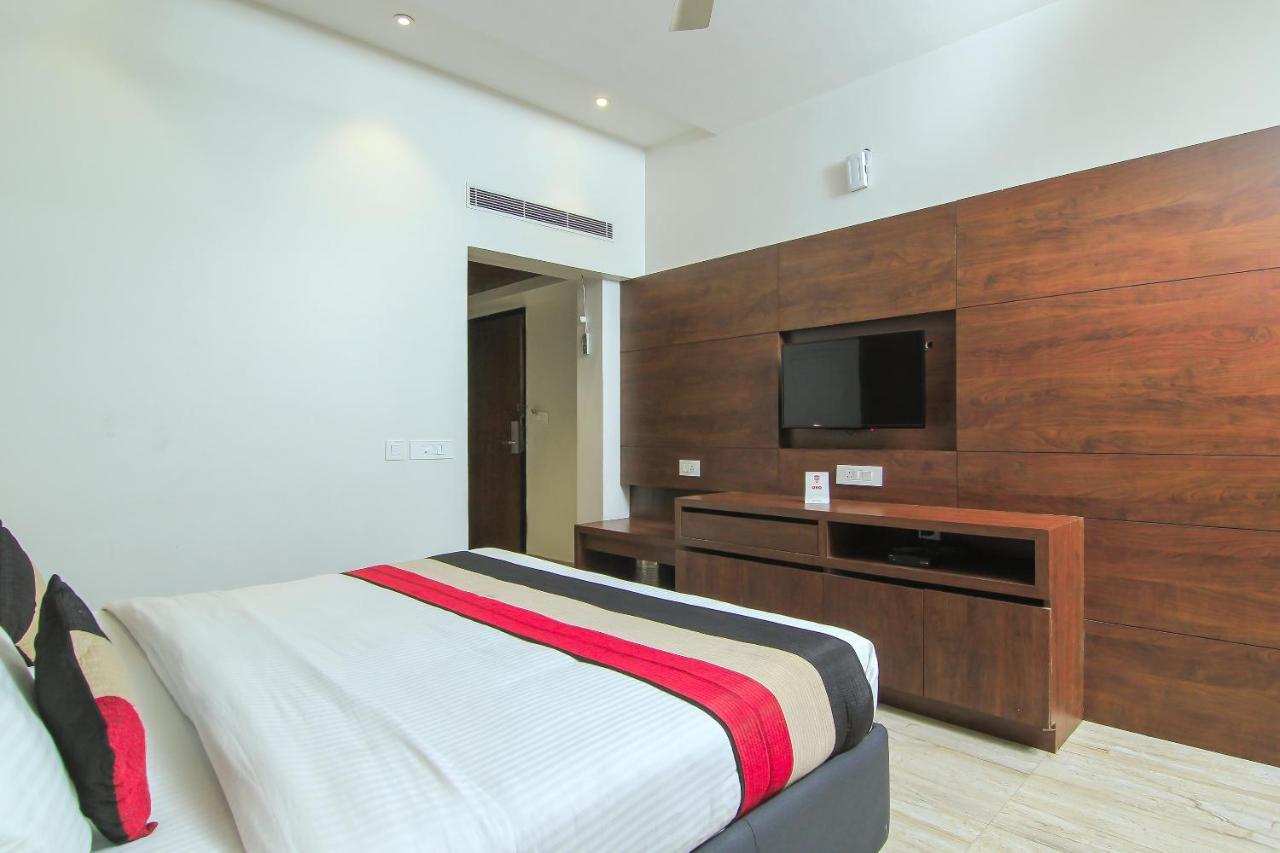 Oyo 1358 Hotel Crossroad Lucknow Extérieur photo